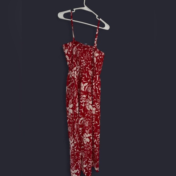 Old Navy Smocked Floral Maxi Dress - Picture 2 of 2